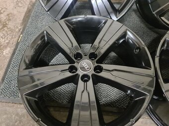 5X112 R20 8,0J ET28 DISKY AUDI-BLACK COLOR - 5