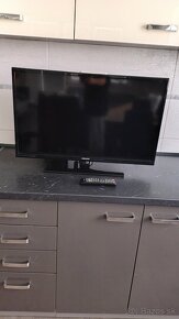 Samsung 32" 82cm. - 5