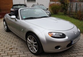 • MAZDA MX-5 1.8i,  93 kW, benzín, 5-st. manuál, r.v. 2006 • - 5