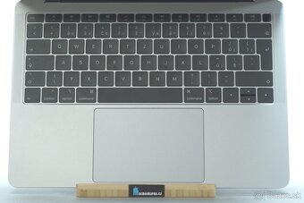 ZÁRUKA/Macbook Air 13.3"/I5 1.6GHZ/8GB RAM/128GBSSD/CZ - 5