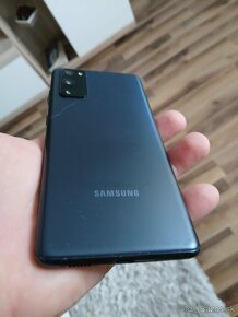 Samsung galaxy S20 FE - 5