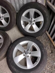 alu disky orig. SKODA 5X112 R17 pneu 215/65 - 5