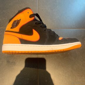 Air Jordan 1 Mid Fat Tongue "Black Orange" - 5