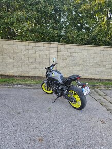 Yamaha MT07 - 5