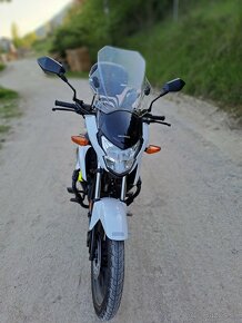 Predám,vymením Honda CBF125 F , TOP stav,1700km - 5