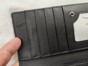 Dámska čierna lesklá peňaženka - 5