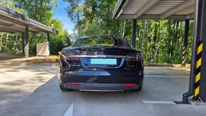 Tesla Model S RWD (85) s doživotným nabíjaním zadarmo - 5