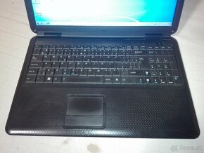 Asus Intel. 15,6". 320 GB . Windows 7. Baterka dobrá. - 5