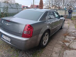 Chrysler C300 - 5