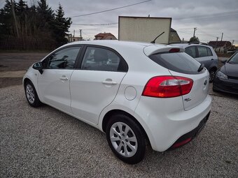 Kia rio - 5