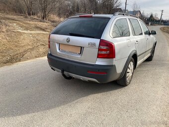 Skoda Octavia 4x4  2.0Tdi Scout - 5