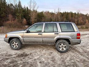 Jeep Grand Cherokee 4x4 - 5