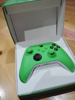 Xbox Velocity Green ovládač - 5