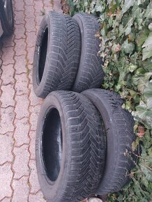 MICHELIN 205/55R16 - 5