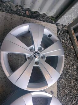 4ks alu disky orig. Škoda 5x112 r17 - 5