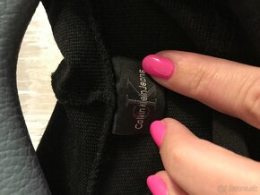 NOVÁ CALVIN KLEIN mikinka black S/M - 5