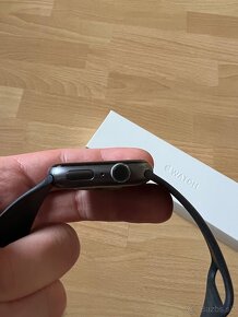 Predám Apple Watch Series 5 44mm Space Grey - 5