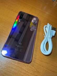 XIAOMI MI 9 SE 6/118 GB - 5