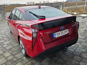 Toyota Prius Hybrid - 5