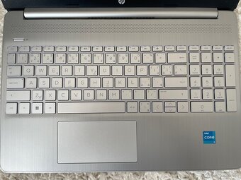 Na Predaj HP 15, 15.6" Intel Core I3 11th 8gb ram - 5