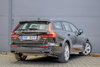 Volvo V60 Cross Country - 5