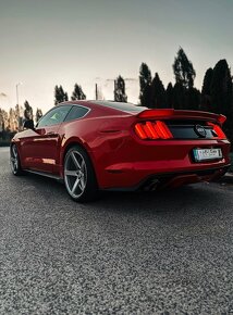 Prenájom FORD MUSTANG 5.0 - 5