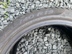 Zimné 235/40 R19 - 5