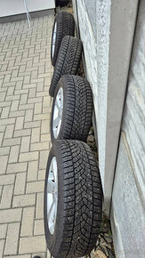 VW ORIGINAL ZIMNÁ SADA 215/60 R16 goodyear 8mm - 5