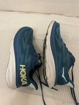 HOKA M CLIFTON 9 - 5