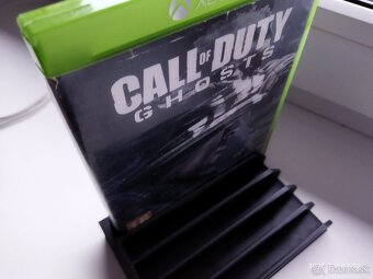 Call of duty 2 hry + stojan na xbox hry - 5