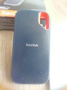 4TB SanDisk Extreme Pro Portable SSD s uzamknutim na kod. - 5