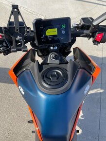 2024 KTM Duke  125 - 5