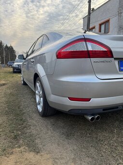 Ford mondeo hatchback - 5