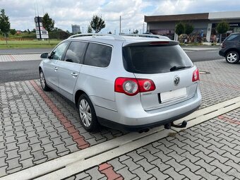 Volkswagen Passat B6 2.0 TDi DSG NAVI TZ 1maj v ČR - 5