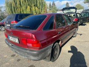 Ford escort 1.4 - 5