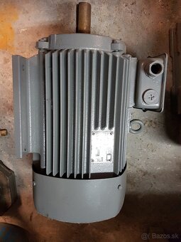 Predám nepoužitý pätkový el.motor 11kW 1450ot - 5