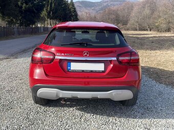 Mercedes-Benz GLA 180d - 5