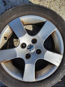 195/55 R16 Peugeot 4x108 - 5