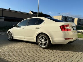 Škoda Octavia 2.0 TDI Elegance/Style DSG - 5