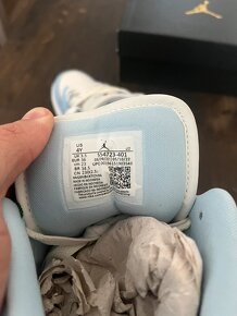 Jordan 1 Low Ice Blue Black(GS) - 5