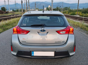 Toyota Auris 1.8 I VVT-I Hybrid Executive - 5