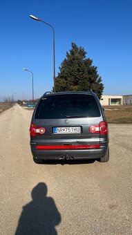 Volkswagen Sharan 1.9 TDi 85kW 4x4 2005 - 5