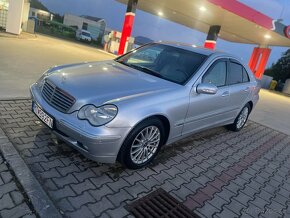 Predám mercedes c w203 2.2cdi - 5