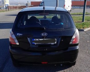 Kia Rio - 5