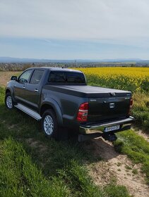 Predám Toyota Hilux 3.0D4D - 5