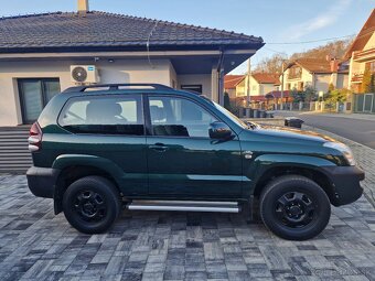 Toyota Land Cruiser 3.0 D-4D 4x4 - 5