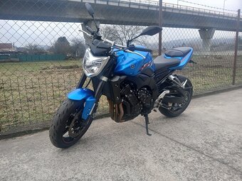 Yamaha FZ1 - 5