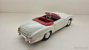 1:18 MERCEDES-BENZ 190 SL - 5