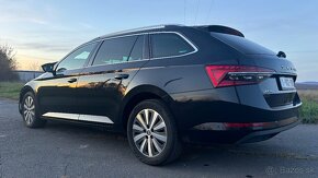 Skoda Superb Combi 2.0 TDI STYLE DSG - 5