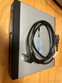 Cisco Small Business SR216 - 5